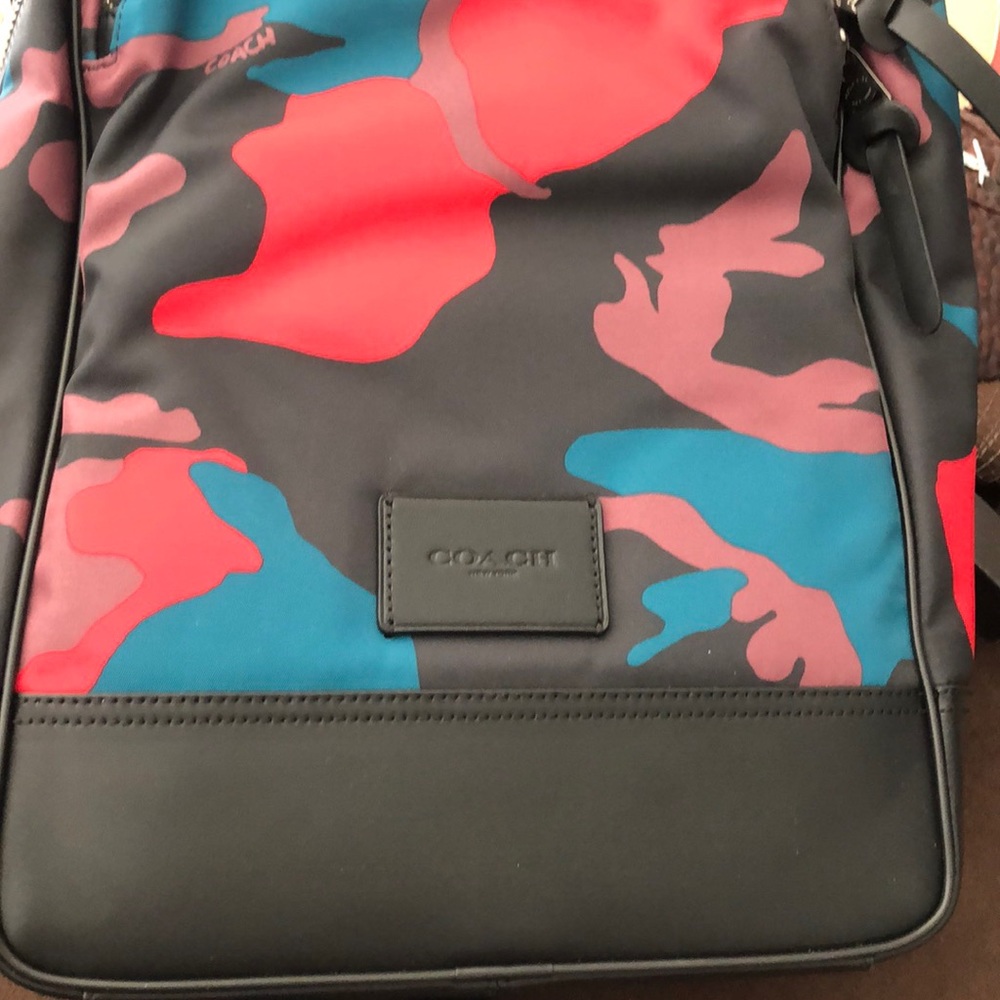 🎒👅 🎒 • ⚫️ COACH x Camo Vibes 🔴 • 👅🎒👅 - Picture 2 of 8